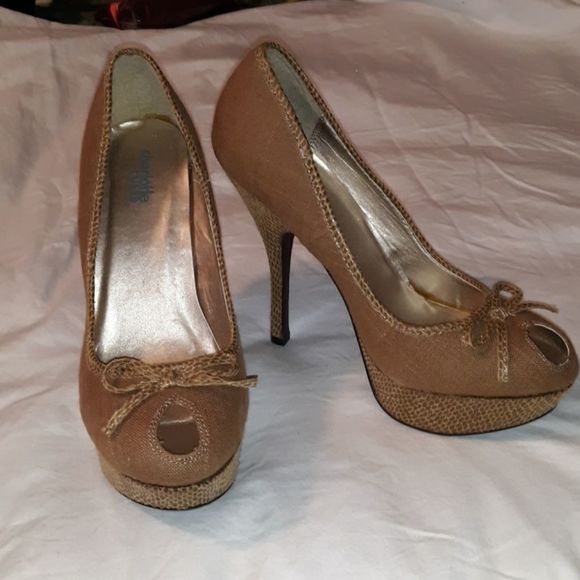 NEW Charlotte Russe Platform Pumps Linen‎ Reptile 9 - Picture 1 of 7
